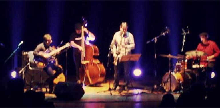 Carlos Pizarro Cuarteto cuelga aforo completo con “La voz del árbol” en Gijón