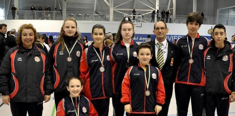 Los karatecas cangueses consiguen seis medallas en el Campeonato de Asturias