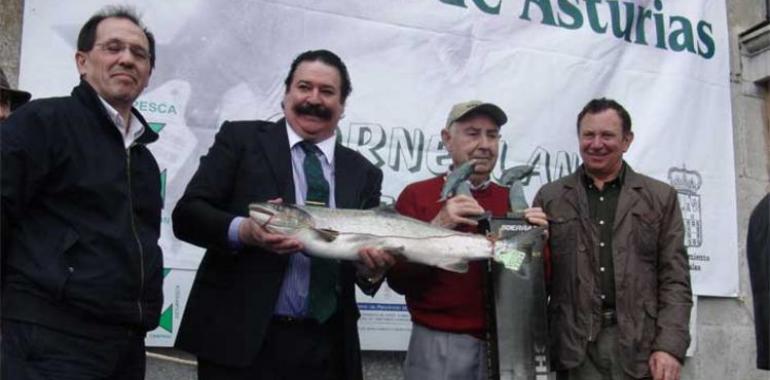 Las Ferias del Salmón y de la Caza se celebran en Cornellana los días 26, 27 y 29 de abril