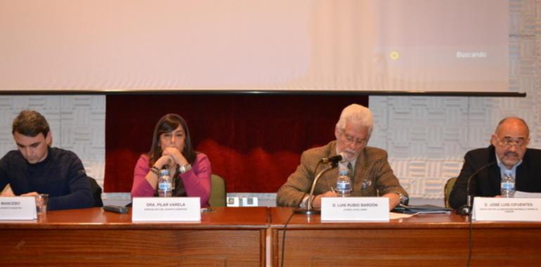 Los doctores Alejo Mancebo y Pilar Varela ponen luz al cáncer de colon