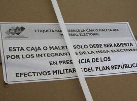 Sin graves incidentes trascurren las elecciones venezolanas con casi 19 millones de electores