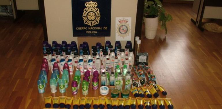 Detenidos cinco ciudadanos del este de Europa especializados en hurtos cosméticos