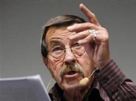 Günter Grass critica la postura arrogante de Alemania ante la crisis de la UE