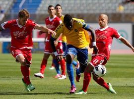 El Sporting sucumbe ante Las Palmas