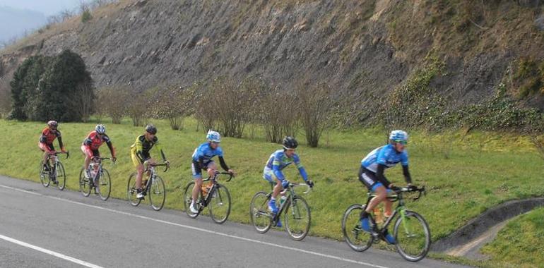 Rubén Mate se impone en la primera prueba del Trofeo Asturcántabro Máster