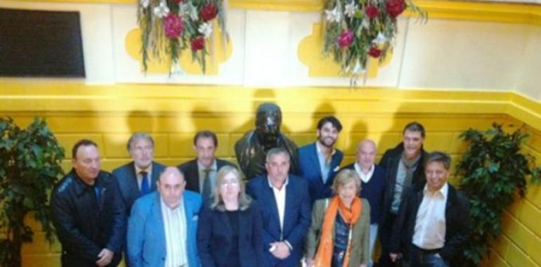 Mierenses en el Mundo premian a Pedro Civera y a José Antonio Busto Villa