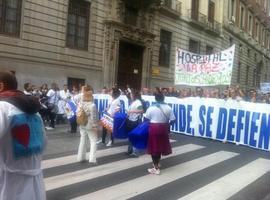 La \Marea blanca\ vuelve a la calle en Madrid contra el desmantelamiento de la Sanidad