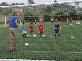 Michu presenta la II Edición de su Campus Deportivo de verano en Villaviciosa