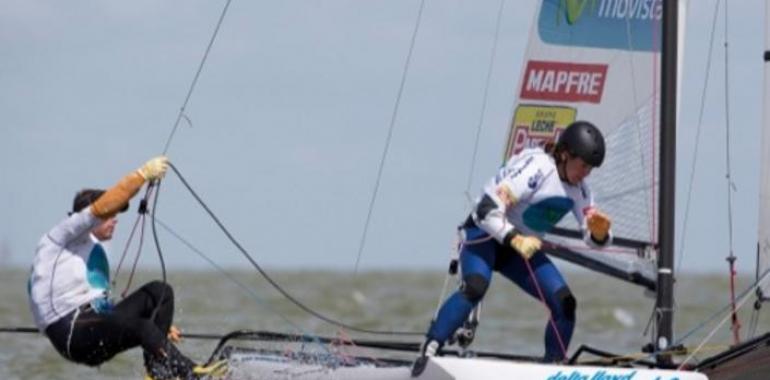 Una rotura aparta de la regata final a Iker y Tara durante la Delta Lloyd Regata