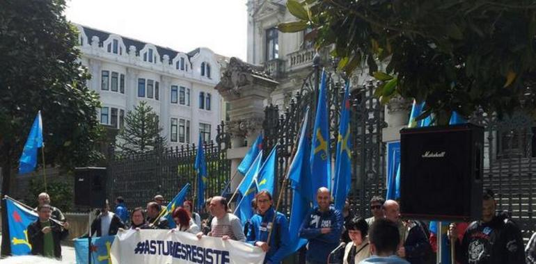 Compromisu por Asturies pide incorporar el 25 de Mayo de 1808 como fecha patria en el calendario