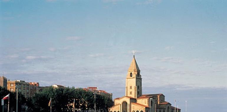 Alumnos de Atalía y Emilio Alarcos impulsan la captación de turistas para Gijón