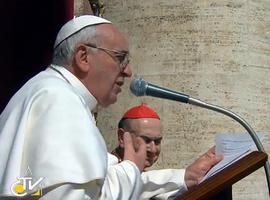 Llamada al rezo, el domingo, por las intenciones del Papa Francisco