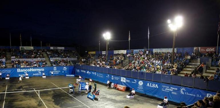 El lunes se pondrán a la venta los abonos del tenis playa de Luanco