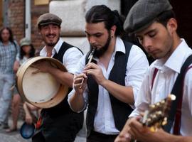 Cuatro finalistas nacionales e internacionales para dos intensos días de Universo Folk Oviedo