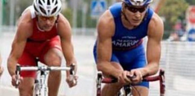 150 corredores participan en el Triatlón de Corvera