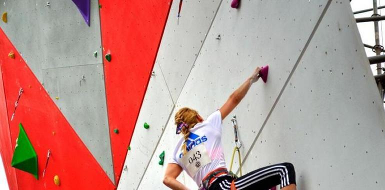 Ramón Julián y Eileen Jubes se proclaman en Gijón campeones de España de Escalada