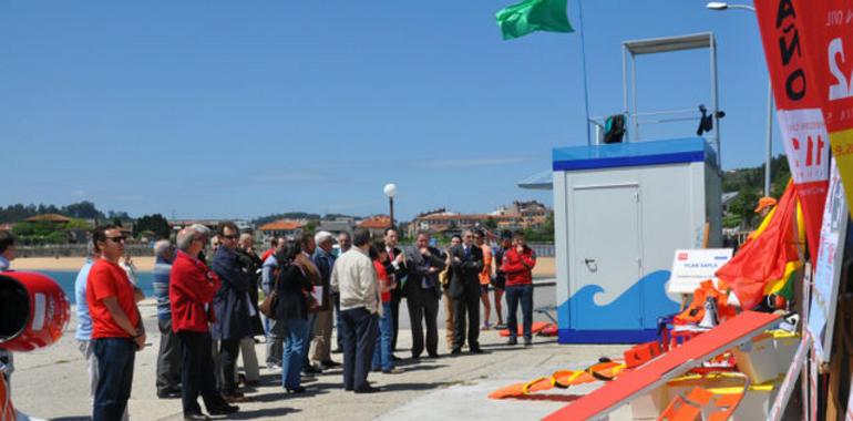 Los vigilantes de la playa serán 271 este verano en Asturias para 66 arenales