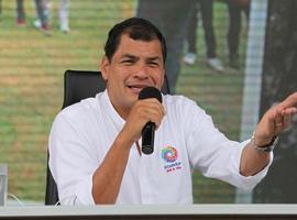 El vicepresidente de EE.UU pidió a Rafael Correa que niegue la solicitud de asilo de Snowden 