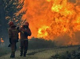 Un incendio forestal quema más de 30 hectáreas en Caldas de Reis