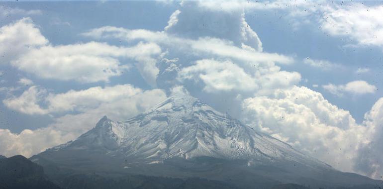 México DF mantiene la alerta por el volcán Popocatépetl