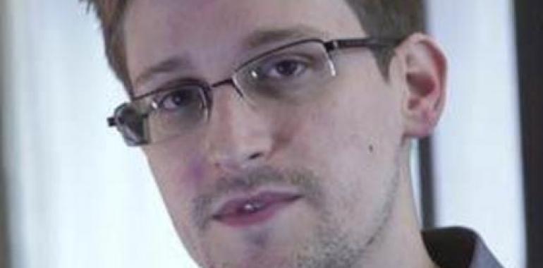 Edward Snowden pide formalmente asilo político en la embajada de Venezuela en Moscú