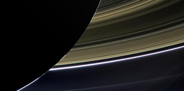  La Tierra vista desde Saturno  