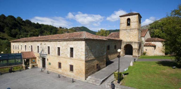 Convención de Asturianos Residentes en América en el Parador Nacional de Cangas de Onís