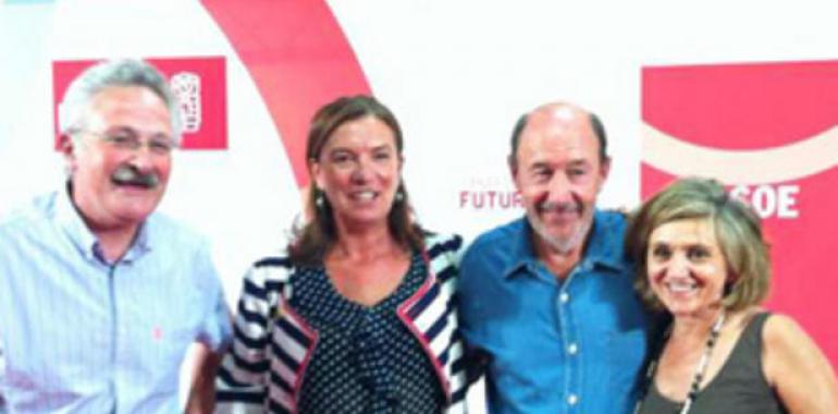 Rubalcaba alude a los sobresueldos en el PP de "dinero tan negro como el carbón de Asturias"