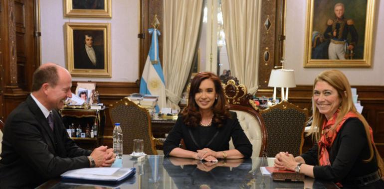 Agco anunció a la Presidenta su primera fábrica de tractores y motores argentinos