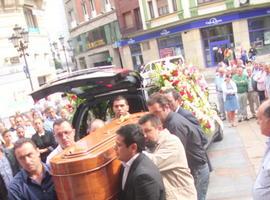 Multitudinaria despedida al hostelero José Bernardo González, en San Juan 