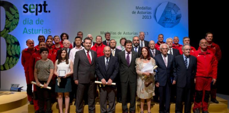 Los premiados con las Medallas de Asturias como ejemplo del coraje de la patria cívica