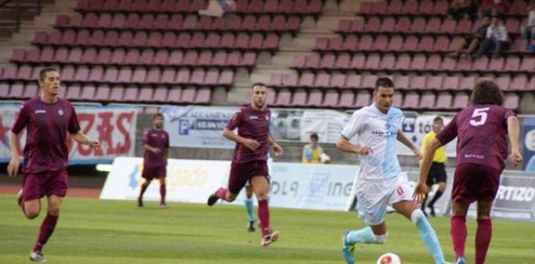 El Avilés salvó un punto en San Lázaro