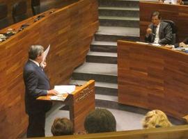  Cascos pregunta a Fernández si piensa \"seguir atornillado al sillón\" si sus socios lo abandonan