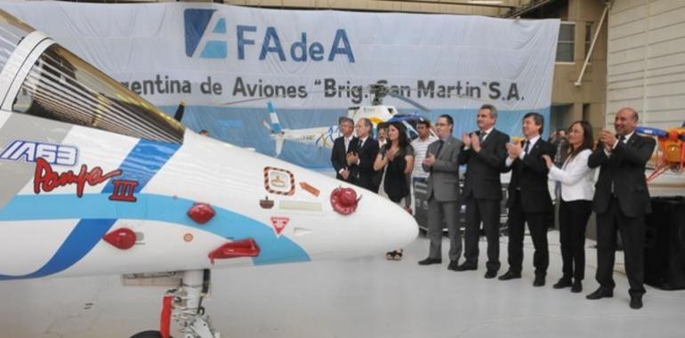 Argentina presentó su nuevo avión Pampa III