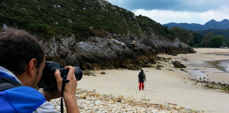 La Federación Francesa de Senderismo busca nuevos destinos en Asturias