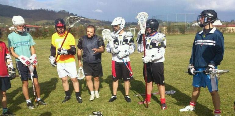 Los campos de la Universidad Laboral serán este fin de semana sede del Campeonato de España de Lacrosse