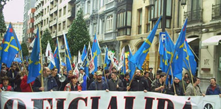 IU sofita la represión llingüística en Mieres