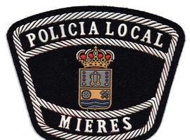 \"nadie con dos dedos de frente pensaría que la Policía de Mieres no entienda un permiso en asturiano\"