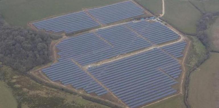 La asturiana Praxia Energy suministra e instala sistemas para 90 megavatios de energía solar en UK