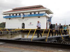 Vicepresidente Biden visita las obras del Canal 