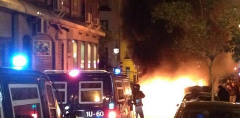 Violentos choques entre Policía y manifestantes en Madrid cerca del Congreso  