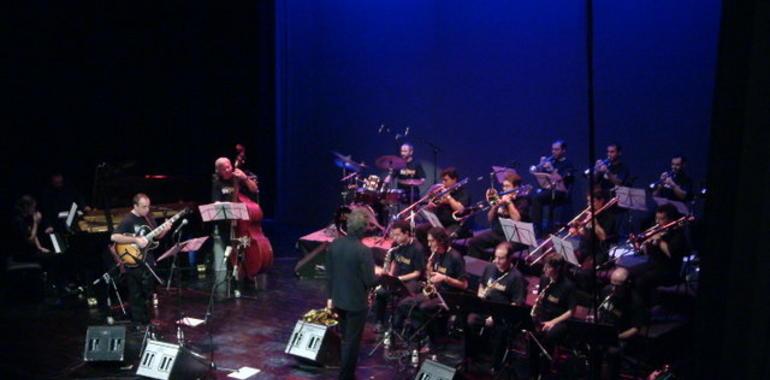 Conciertu solidariu de la Big Band de Mieres