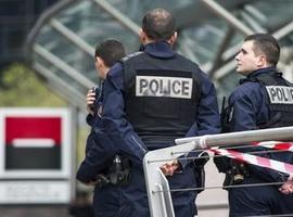 \Sudes\ mata a tiros a una mujer y un hombre en la terraza de un conocido café de París