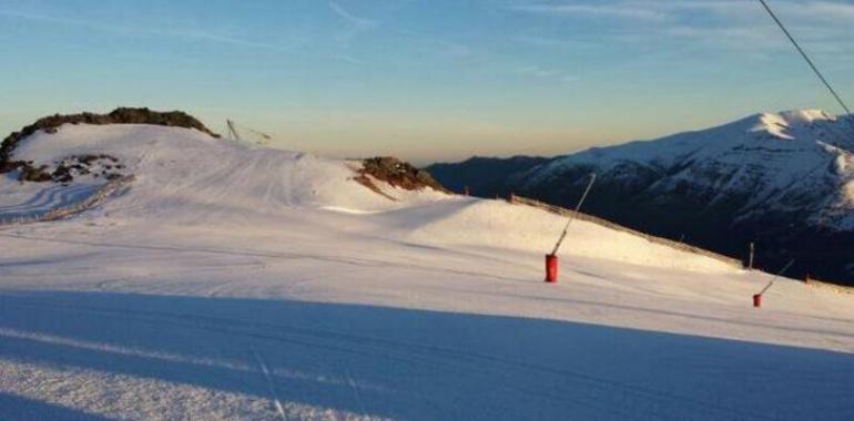 El temporal de viento obliga a cerrar las estaciones de esquí asturianas