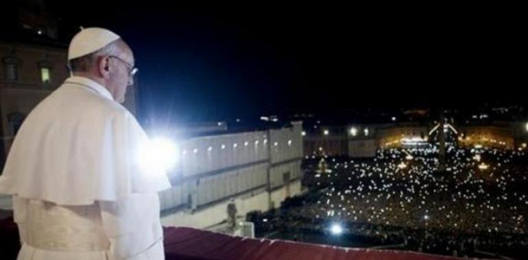 Francisco celebra su primera Navidad en el Vaticano  