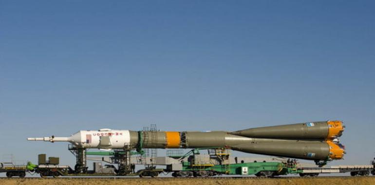 Rusia llanza con éxitu’l primer Soyuz 2.1v