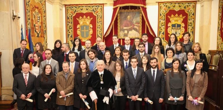 44 estudiantes recogen sus premios extraordinarios en la festividad de Santo Tomás de Aquino