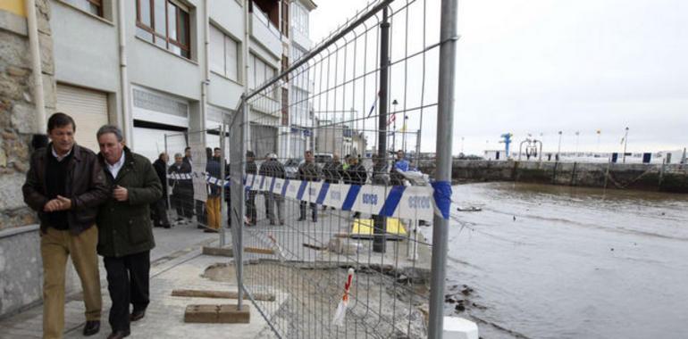 Asturias se mantiene en alerta roja por fenómenos costeros y vientos en el interior