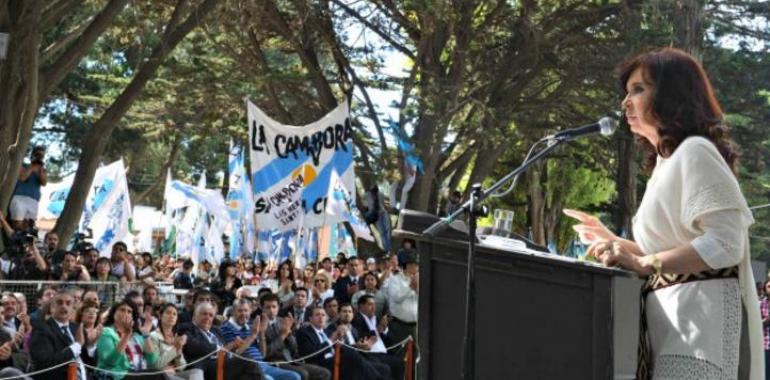 Cristina recuerda a los que "tienen más" que el resto de argentinos tambièn tiene que crecer "un poco"