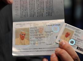 El pasaporte privado del Papa